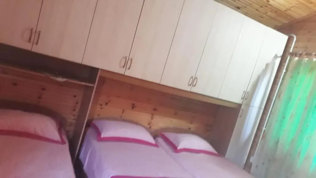 Kolonia E Artistave Apartamento Velipojë Quarto em Acomodações Particulares