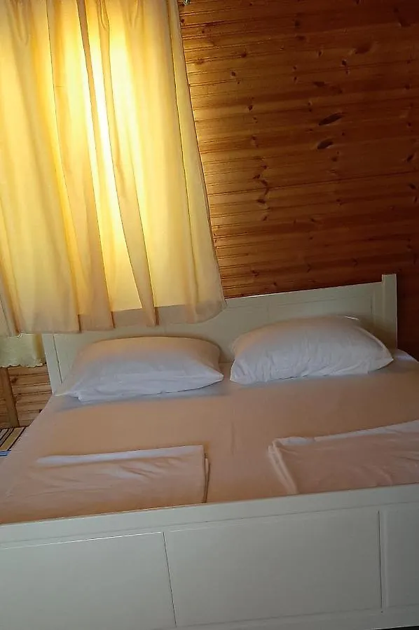 Quarto em Acomodações Particulares Kolonia E Artistave Apartamento Velipojë